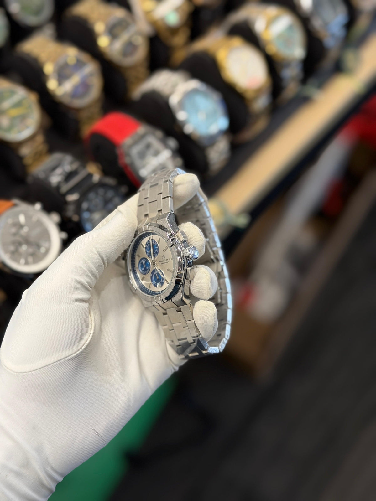 Premium Chronograph-Style Analog Watch with Silver Metal Strap