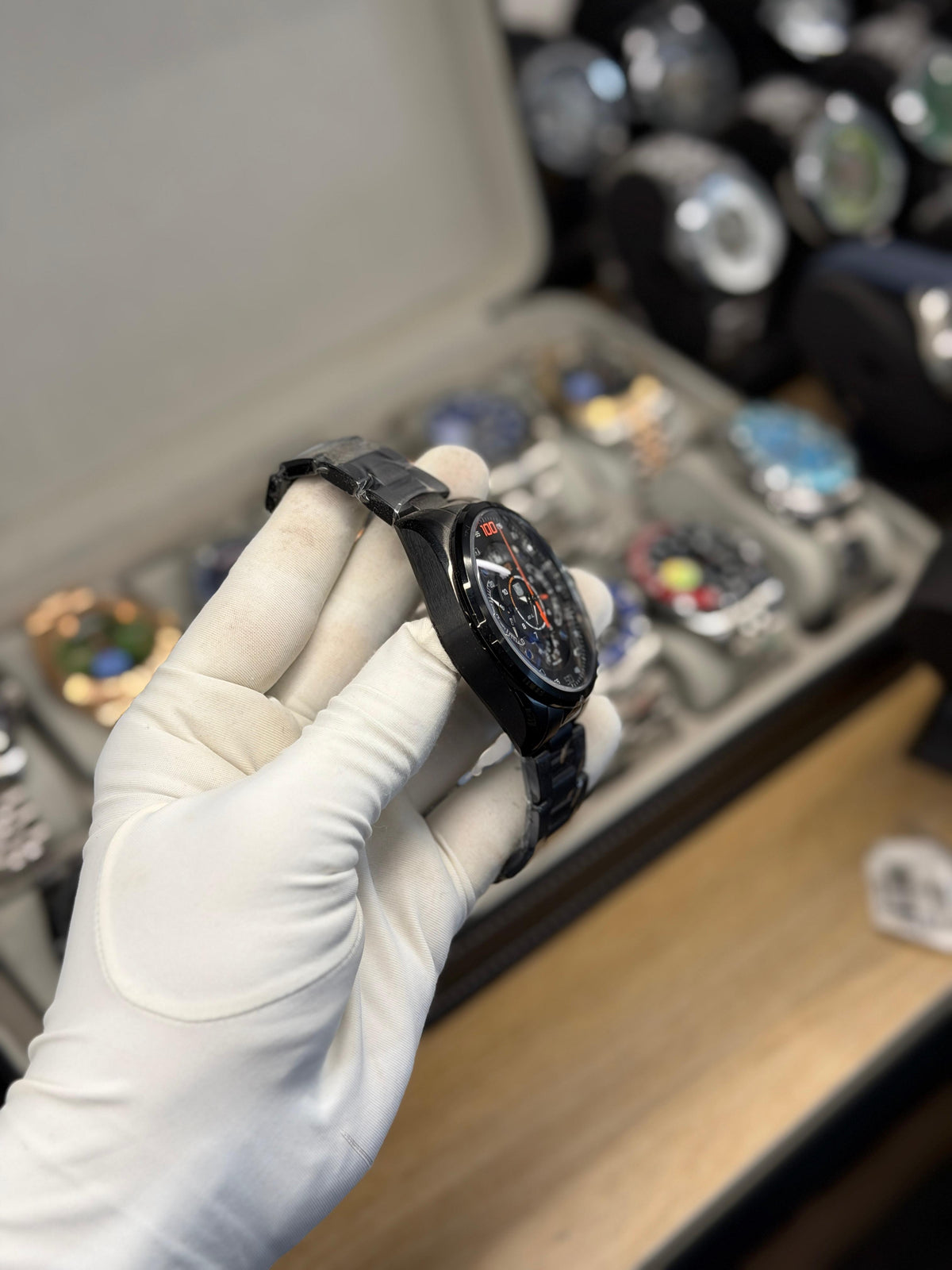 Men's Black Sports Chronograph-Style Analog Watch
