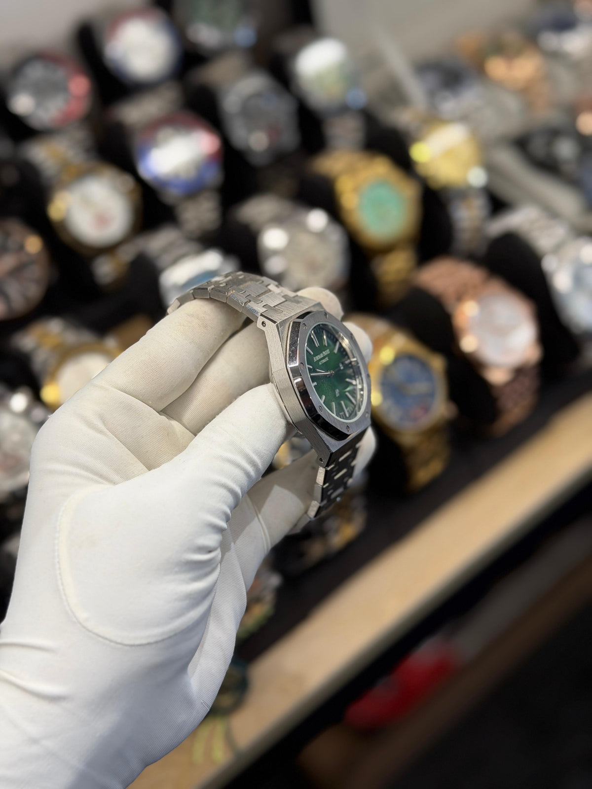 Men's Emerald Green Dial Watch – Silver Edition