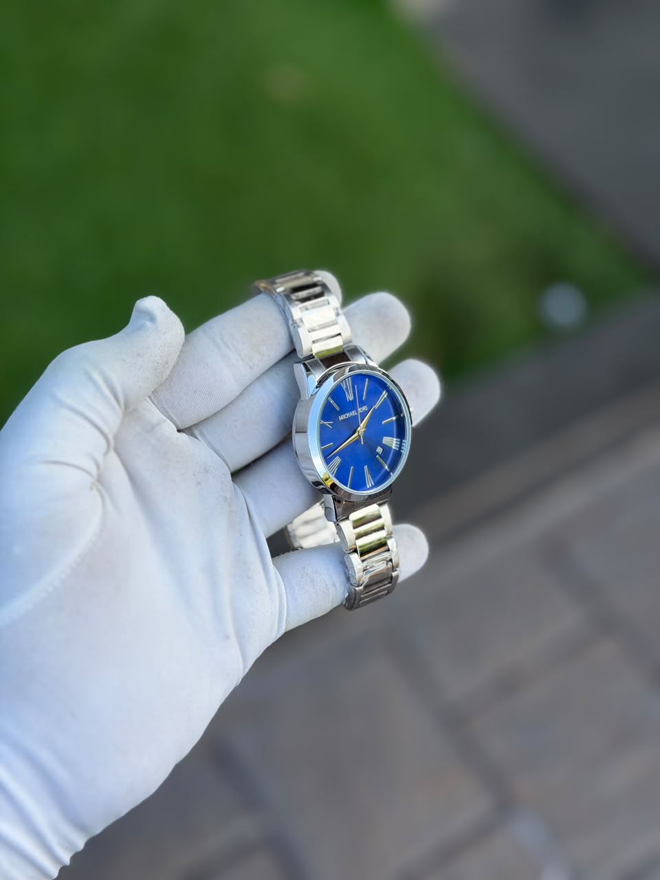 Silver/Blue