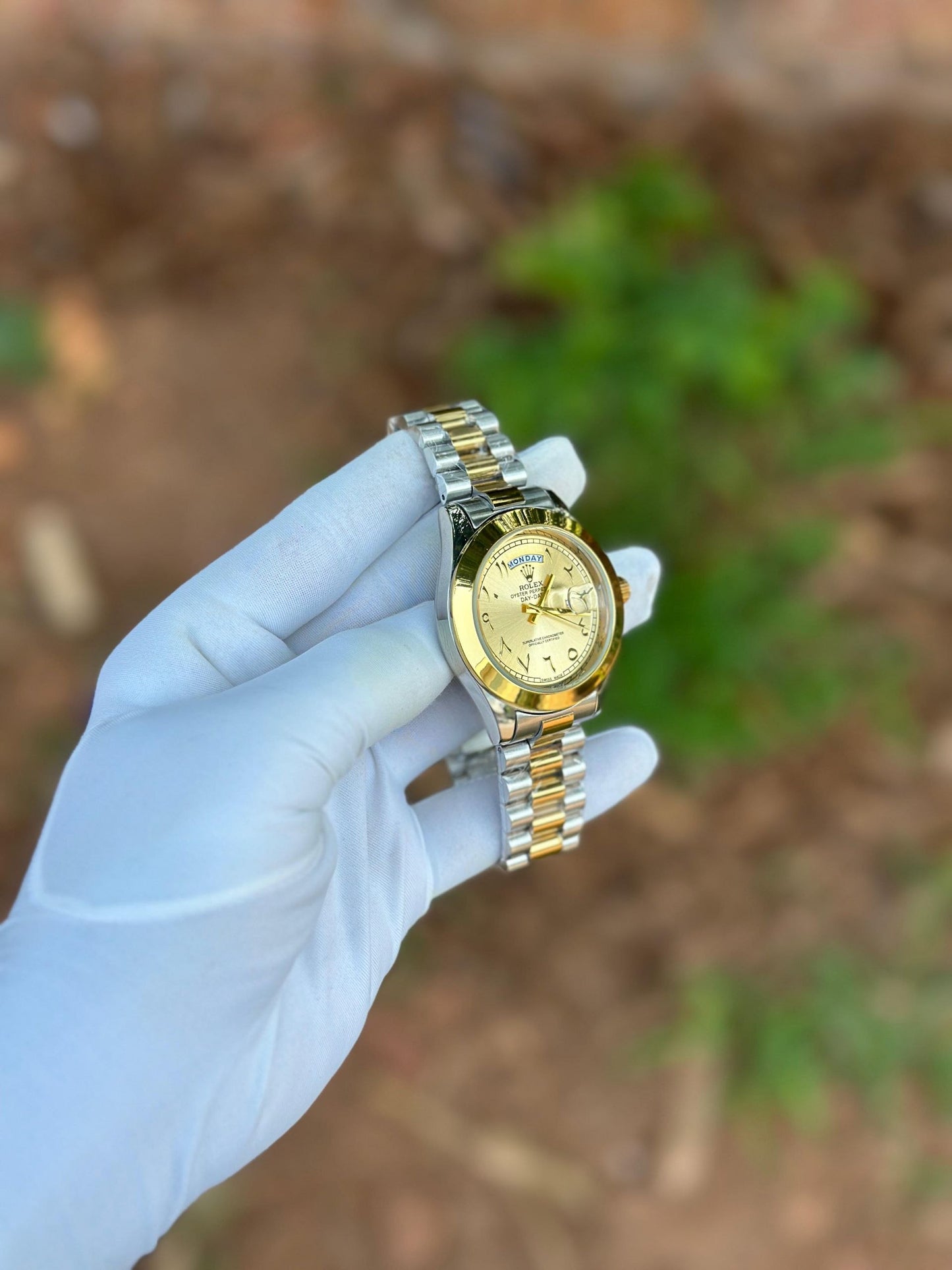 Men’s Classic Analog Quartz Wrist Watch with Clean Design