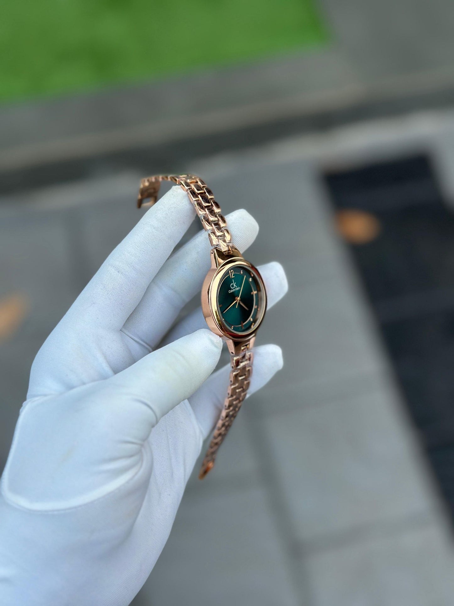 Analog Quartz Watch for Women – Stylish Wrist Watch