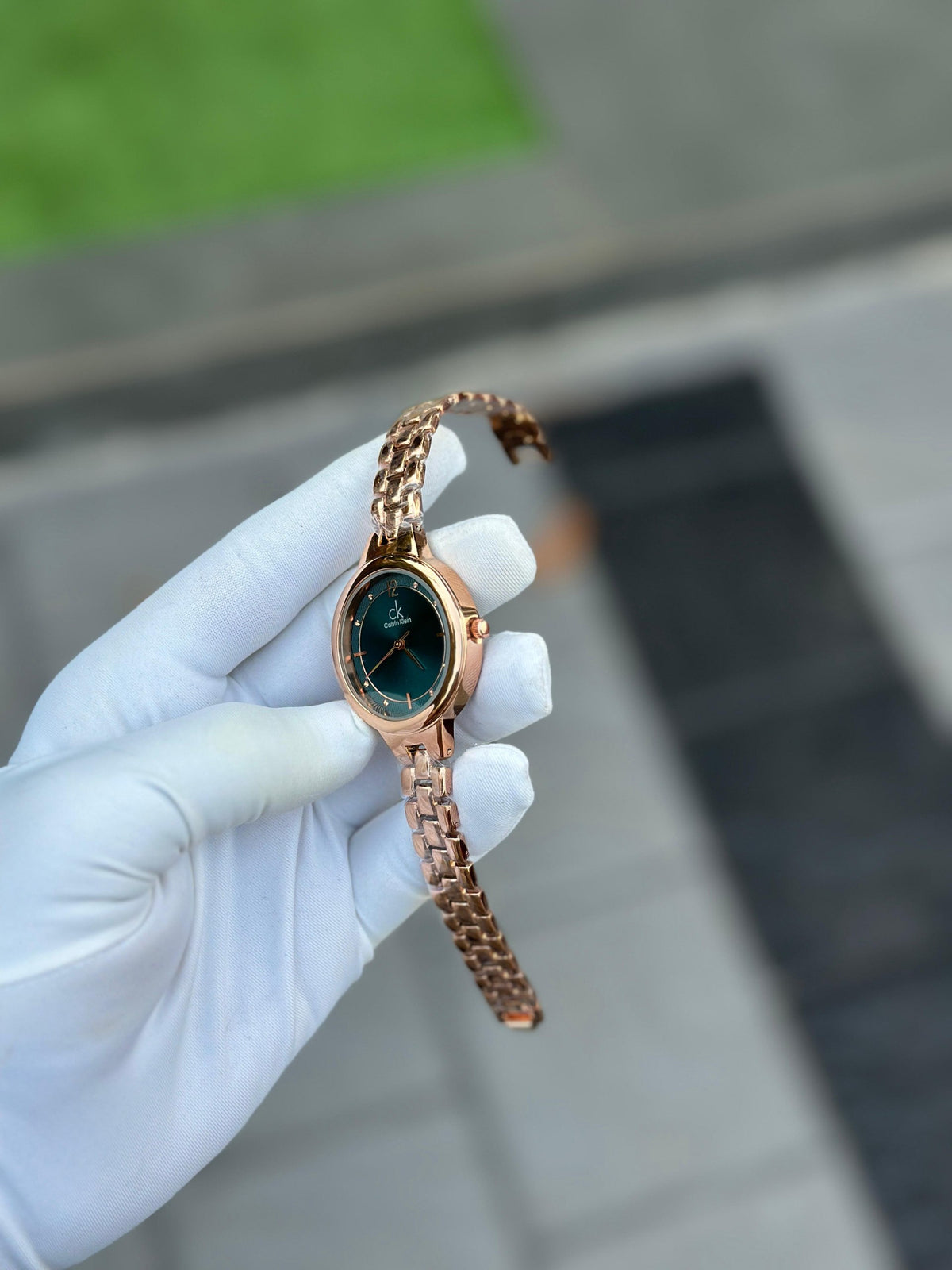 Analog Quartz Watch for Women – Stylish Wrist Watch